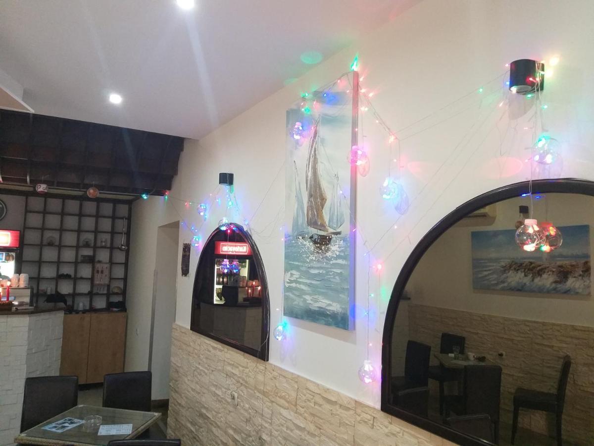 Buffet M Apartments And Rooms オブロヴァツ エクステリア 写真