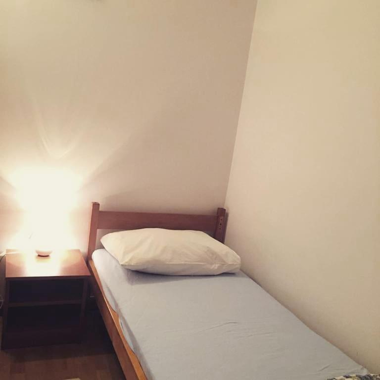 Buffet M Apartments And Rooms オブロヴァツ エクステリア 写真
