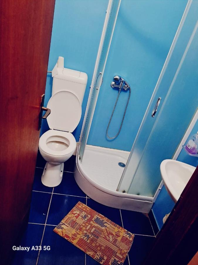 Buffet M Apartments And Rooms オブロヴァツ エクステリア 写真